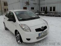 Do sprzedania Toyota Yaris, kupiony w Polsce, pierwszy właściciel , serwisowany , przebieg 92000 km, przegląd ważny do 12.2013, ubezpieczenie do 12.2013,zestaw głośnomówiący Parrot, samochód w bardzo dobrym stanie, samochód do zobaczenia w Krakowie,
Rok