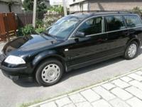 Witam Państwa posiadam na sprzedaż samochód marki:
VW PASSAT 1.9 TDI 102 KM
Comfortline
rok produkcji: 05.2002
Rejestracja w kraju: 07.2006
pojemność: 1896 cm³ diesel
moc: 102KM
przebieg: 273000 km
kolor: czarny metalic
skrzynia biegów: manualna 5