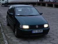 Witam,
na sprzedaż mam VW Polo z 97 r.
Samochód po małej stłuczce widocznej na zdjęciach, auto technicznie sprawne,
przed zdarzeniem oraz po nim chodzi bez zarzutu.
W tym roku został wymieniony cały tłumik, olej wraz z filtrami, przegub oraz komplet opon