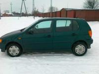 VW POLO 1.6 rok produkcji 1997,5 drzwi,elektryczne szyby,wspomaganie,hak,zielony metalik,radio cd,163 tyś.km,stan bdb, bez rdzy co widać na zdjęciach. Jeździła niepaląca kobieta.Cena do małej negocjacji.