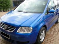 Witam,
Sprzedam VW Tourana z 2003r.model 2004.
Auto jest bezwypadkowe,garażowane,wszystkie przeglądy i naprawy na bieżąco,tylko na oryginalnych częściach(rachunki zakupu).
Auto kupione w Polskim salonie.
Możliwość sprawdzenia w dowolnym serwisie,stan bdb.