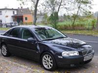 Witam! Mam do sprzedania VOLVO S80 2.4 DIESEL 163KM D5 z roku 2002. Samochód świeżo sprowadzony z Niemiec, kupiony z prywatnych rak, samochód w bardzo dobrym   stanie, czysty i zadbany ma orginalny przebieg był serwisowany.Uszkodzona prawa strona błotnik