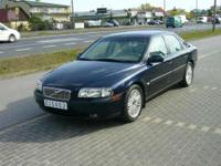 MAM DO SPRZEDANIA VOLVO S 80 2.8 BITURBO W NAJBOGATSZEJ WERSJI WYPOSAŻENIOWEJ .WYPOSAŻENIE OBEJMUJE :
-climatronic
-skrzynia automatyczna tiptronic
-tempomat
-nawigacja kolorowa z wysuwanym monitorem
-tapicerka jasna skóra + alcantara
-telefon + zestaw