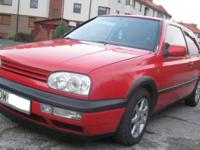 Do przednia VW Golf III 1.9 TDI z 1994 r, 90 Km. Elektryczne szyby oraz szyberdach, alufelgi, przyciemniane szyby z atestem, wspomaganie kierownicy, centralny zamek, soczewkowe reflektory, halogeny przód/ ogrzewana tylna szyba, przegląd do 0.6-2013