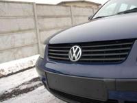 Sprzedam VW Passat 1.9 TDI
Samochód w najbogatszej wersji wyposażenia HighLine
Przebieg potwierdzony książką serwisową prowadzona do końca
w ASO VW
Wyposażenie: Wspomaganie kierownicy, Centralny zamek, Klimatyzacja, Poduszka powietrzna, Elektryczne szyby,