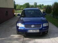 Sprzedam VW Passat kombi 1,9TDI 130KM 2004r 190000km
wyposażenie: pakiet chrom, ksenony, halogeny, podgrzewane fotele, klima-tronik, 4 x elektryczne szyby, podgrzewane lusterka, odpinany hak, komputer, tempomat, skrzynia 6, sensor deszczu, czujnik