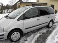 Witam
do sprzedania VW Sharan z 2003r.
Autko w bardzo dobrym stanie. Od początku założone pokrowce na fotele. Oczywiście 7 foteli w aucie. Auto sprawne 30 stycznia był robiony przegląd wszystko sprawne nic nie stuka nic nie puka. Przebieg auta to 202 tyś