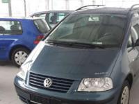 Volkswagen Sharan 1.9TDI 131KM 6 biegów wersja FAMILY,auto sprowadzone z Niemiec, w bardzo dobrym stanie, opłacone i przygotowane do rejestracji, kupujący zwolniony z opłaty skarbowej, wystawiam fakturę,7 miejsc w tym dwa z wbudowanymi fotelikami dla