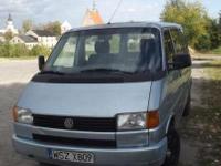 Sprzedam lub zamienię VW t4 Caravelle 2,5l 150KM jest to jeden z mocniejszych silników montowanych w t4. Autko ma 250tyś przebiegu, pochodzi z 1992r. Zamontowany filtr stożkowy do aut o dużej mocy. Było sprowadzone z Danii w 2007r. Jestem pierwszym