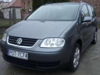 Sprzedam VW Touran, w bogatej wersji wyposażenia, po wymianie rozrządu, auto serwisowane, posiadam komplet dokumentów, przebieg autentyczny, auto nie jest od handlarza, nie wymaga wkładu, stan idealny, skrzynia bez zarzutów. Wyposażenie: DSG, duża