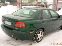 zamienię   Volvo S40 1.6 benz -2001 lift   na audi A6,mercedes s 140,lub inny może być uszkodzony........
cena volvo s 40   przy zamianie 11900 zł