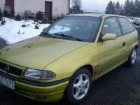 Witam zamienie ładna astre z 1996r . ważny przgląd   opłaty , auto jest 2 cm obnizone gdyz jest zamontowane sztywniejsze zawieszenie co powoduje ze auto lepiej sie prowadzi , zawieszenie pracuje cicho nic nie stuka nic nie puka , w aucie miesiac temu