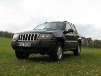 Jeep Grand Cherokee WJ, VIN 1J4GW48S64C409645, rok 2004, wersja laredo, wyposażona dość bogato:
klimatyzacja manualna ,
wspomaganie kierownicy,
kolumna kierownicy regulowana,
tempomat,
elektrycznie sterowane lusterka,
elektryczne sterowanie szyb przednich